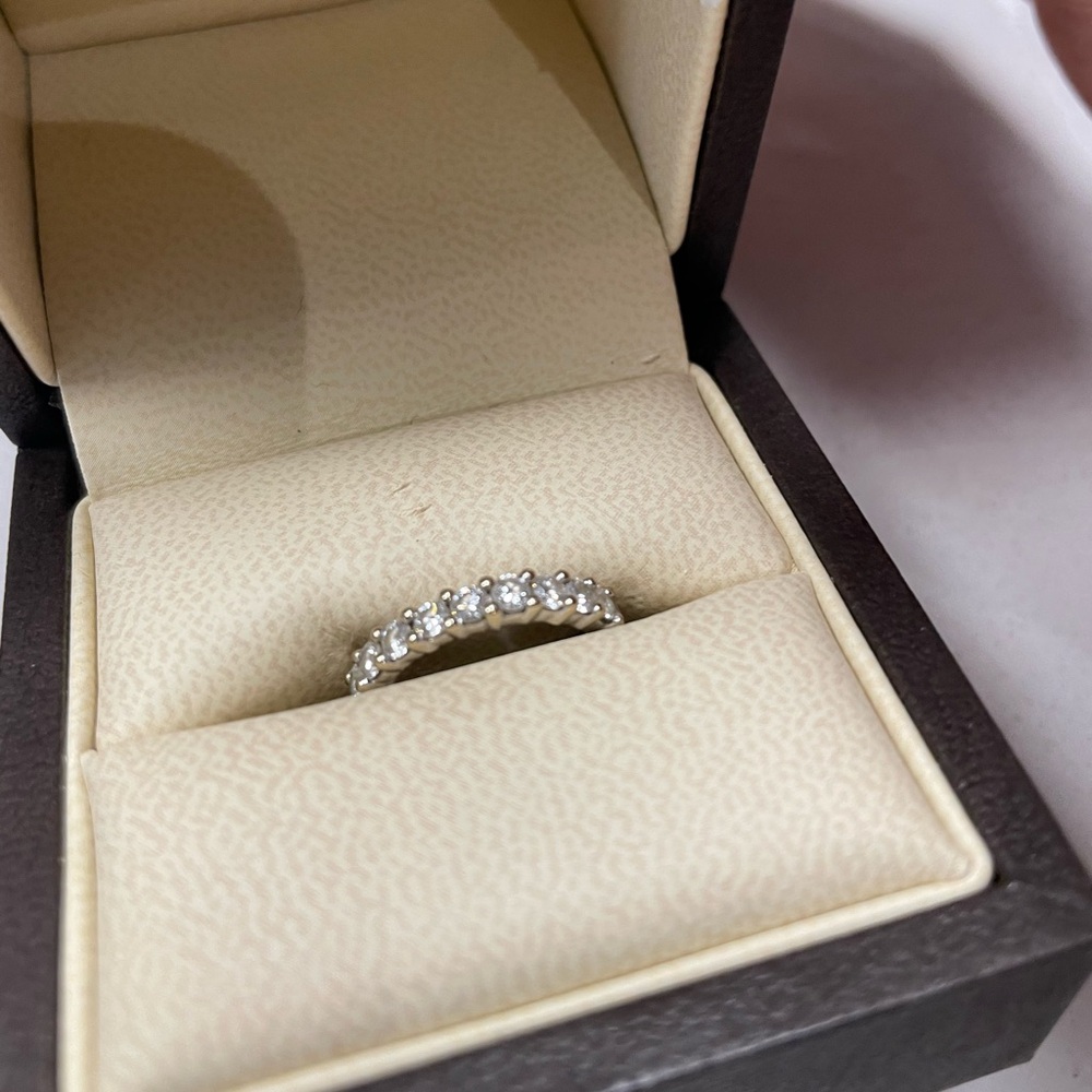 Natural Diamond Eternity Band 1.31 cts (total)